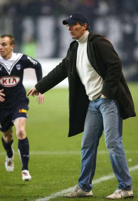 Blanc, pas très clair