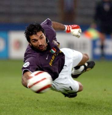 Buffon, meilleur gardien