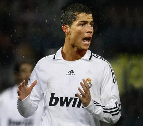 Cristiano Ronaldo drague sur twitter