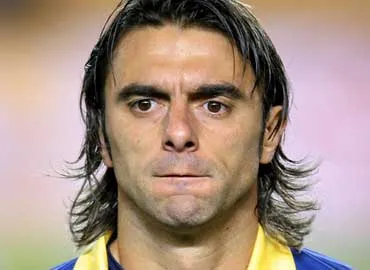 Claudio Lopez se gratte la tête