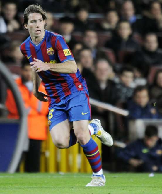 Maxwell découvre le côté droit