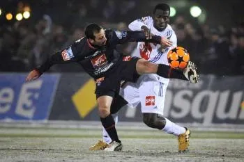 Les supporters du PSG remballent les joueurs