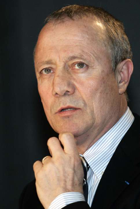 Bernard Lacombe en remet une couche