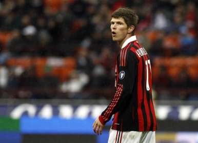 Huntelaar met Milan dans sa poche