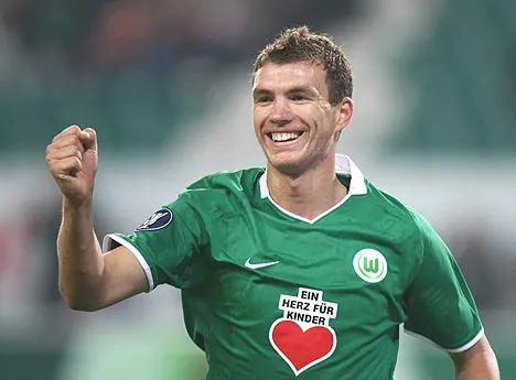 Dzeko a la cote