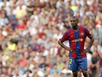 Abidal, c&rsquo;est deux semaines