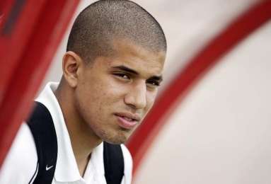 Le Milan AC sur Feghouli