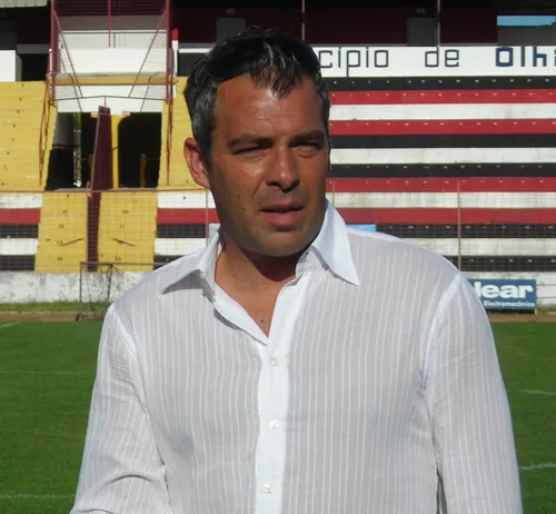 Jorge Costa chez les Grecs ?