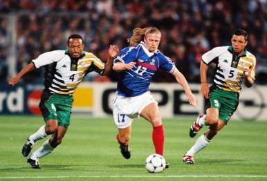 Emmanuel Petit sélectionneur des Bleus