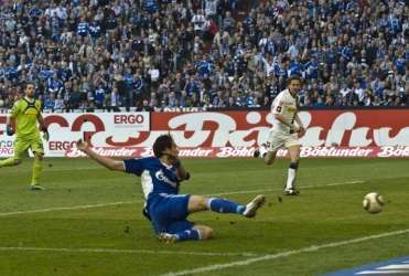 Kuranyi vers la Russie