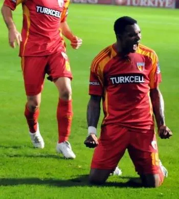 «Je suis le meilleur buteur portugais»