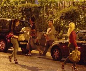 Ronnie fait son marché féminin