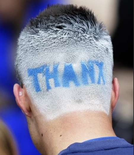 Une coupe de cheveux gratifiante