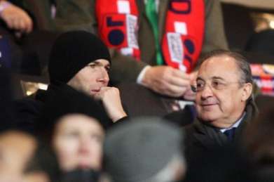 Florentino Perez tente de sauver la face
