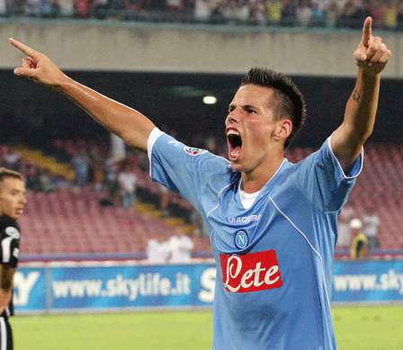 Hamsik parti pour rester
