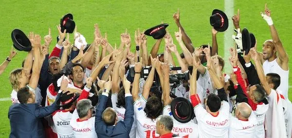 Séville fête le chapeau Borsalino