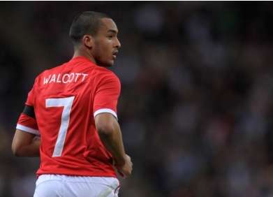 Walcott encense Beckham