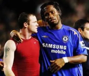 Drogba-Rooney : un duel de fils de buts