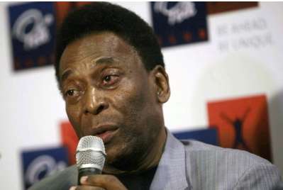 Pelé critique Diego