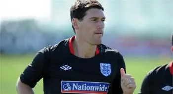 Angleterre : Barry de retour