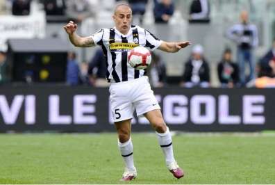 Cannavaro file à Dubaï