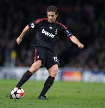 Flamini et Huntelaar en Angleterre ?