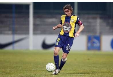 Piocelle prolonge à Arles