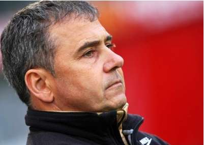 Arles : Estevan licencié