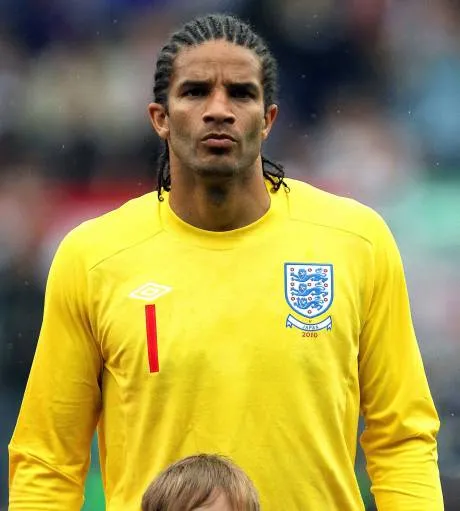 James entre Fulham et Pompey