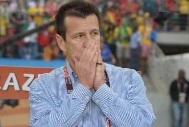 Dunga répond à Cruyff