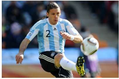 Demichelis tacle Terry