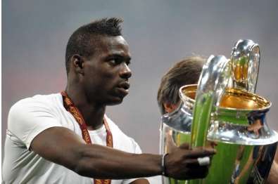 Manchester chaud sur Balotelli