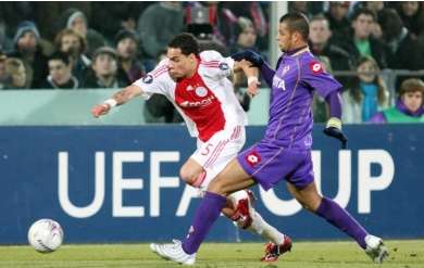 Le Bayern veut Van der Wiel