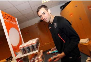 Réveillère à la place de Fanni ?