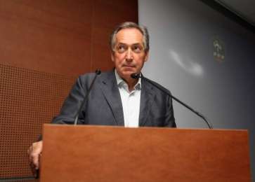 Houllier dézingue Anelka