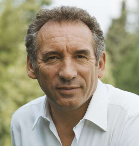 Bleus : Bayrou parle de «<span style="font-size:50%">&nbsp;</span>naufrage<span style="font-size:50%">&nbsp;</span>»