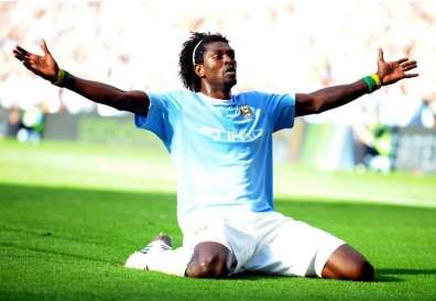 Adebayor devrait rester à City