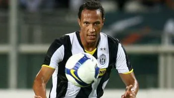 Zebina à l&rsquo;AEK