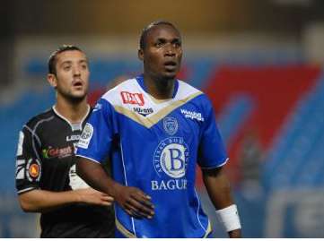 Buengo débarque à Tours