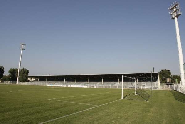 Le stade d&rsquo;Avignon pas aux normes ?