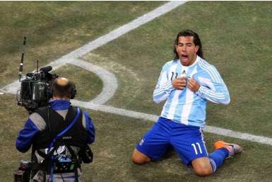 Tevez soutient Diego