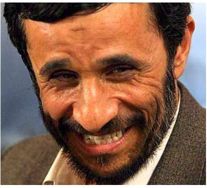 Ahmadinejad contre Paul le poulpe
