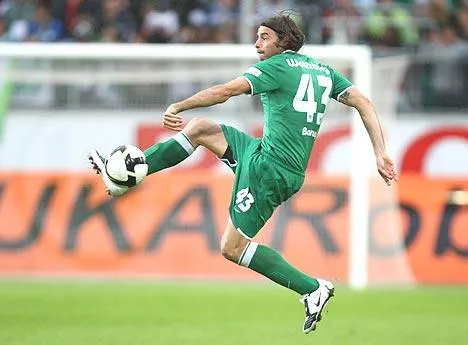 Barzagli entre Naples et la Roma