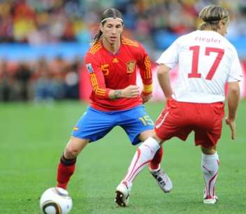 Ramos envoie un SMS à Sneijder