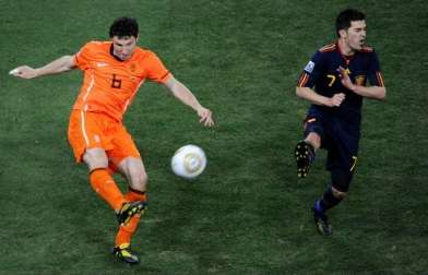 Van Bommel et De Jong critiquent Webb