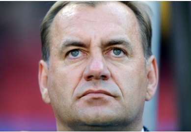 Vladimir Weiss prolonge