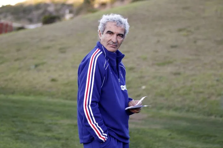 Domenech veut 2 millions d'euros