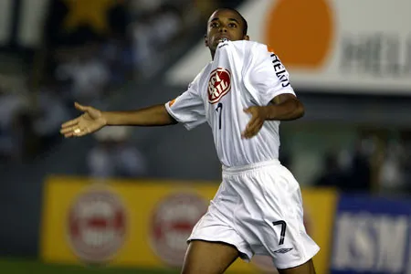 Tension entre Robinho et Wesley