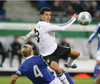 Débat sur le capitanat allemand