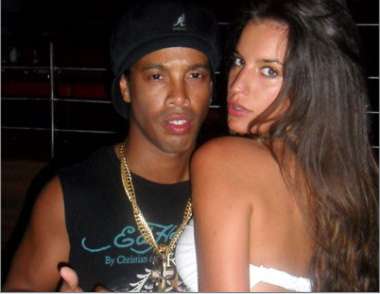 Ronaldinho s&rsquo;éclate au Monténégro